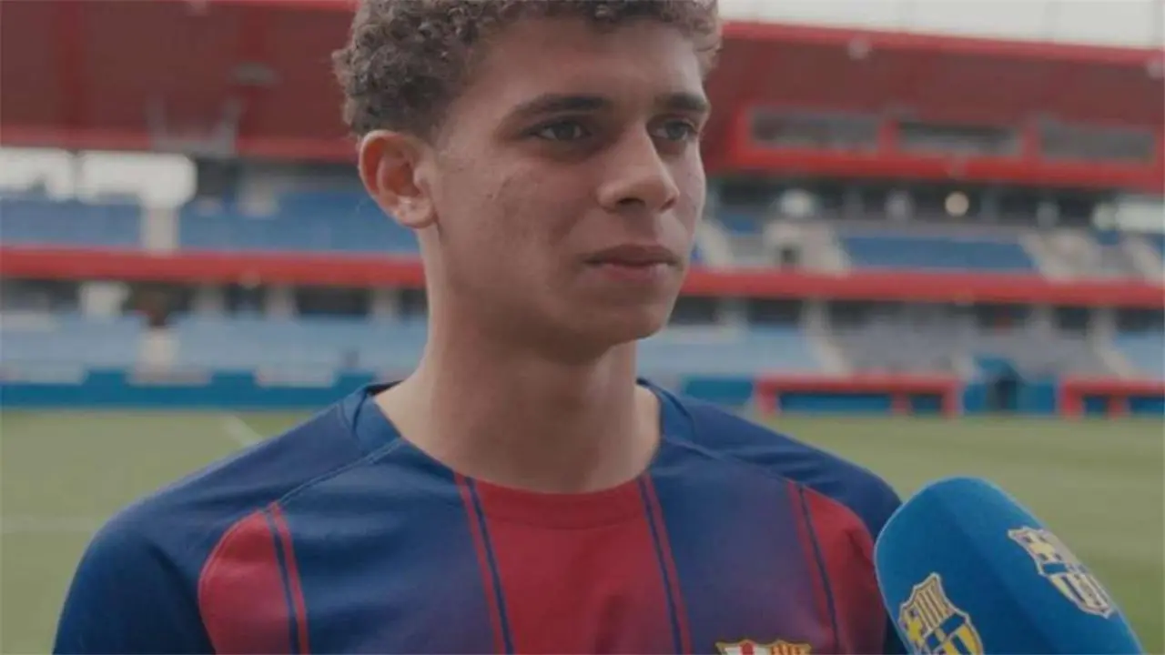 ماذا قال حمزة عبد الكريم عقب تسجيله هدفه الأول مع فريق برشلونة؟